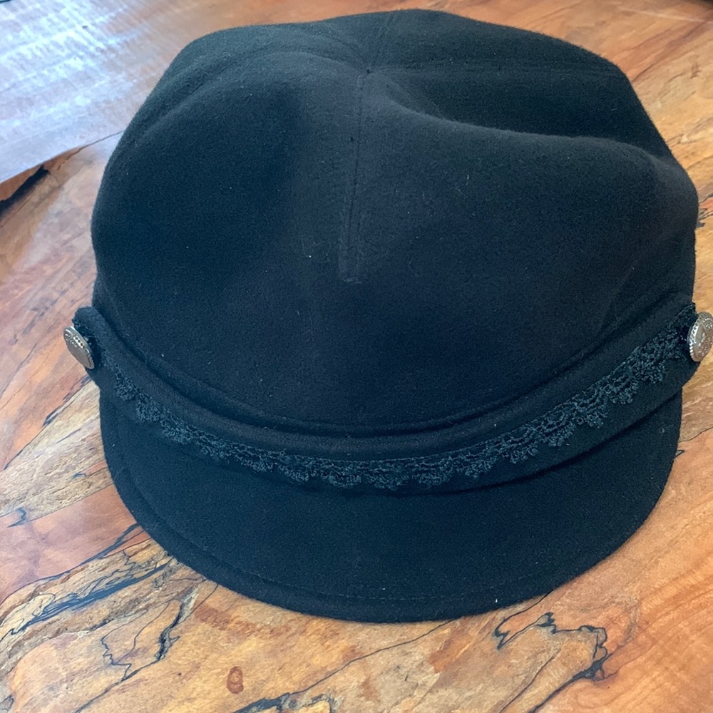 DeLux black hat. O/S